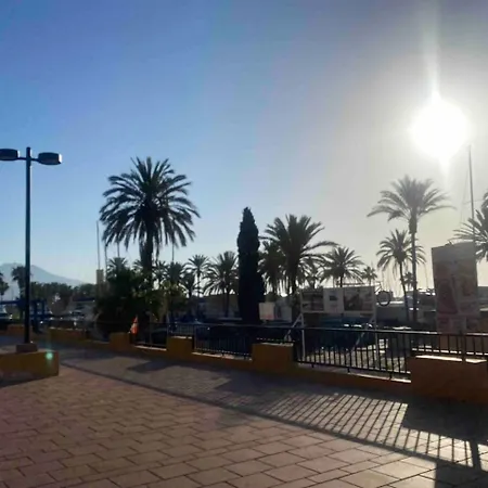 Avenida Mijas 아파트