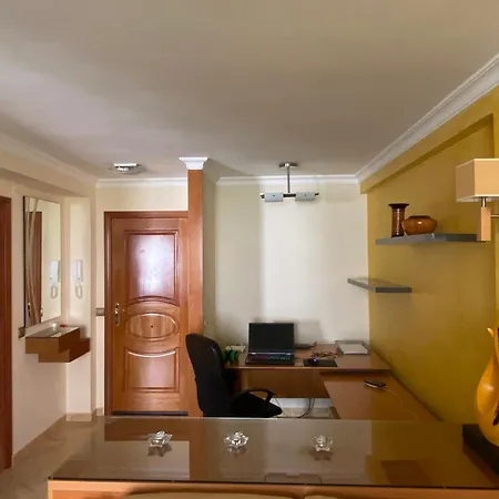 Avenida Mijas 푸엔히롤라